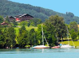 Hotel Haberl - Attersee，位于阿特湖的滑雪度假村