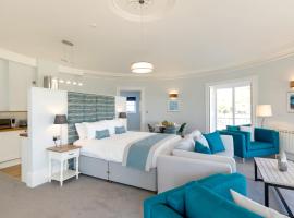 Sandhills Apartments, Mudeford，位于基督城马迪福德海滩附近的酒店