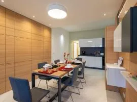 Vitosha Blvd Luxury 2-Bedroom, 2-Bathroom with Balcony