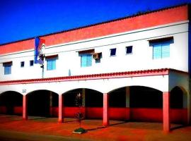 HOTEL LONDRINA，位于Paraopeba的酒店