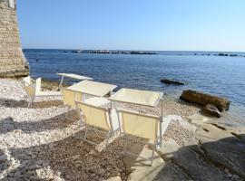 MoMa Private Beach，位于莫尔费塔的酒店