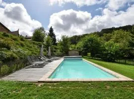 Farmhouse in Pyrenees with Pool
