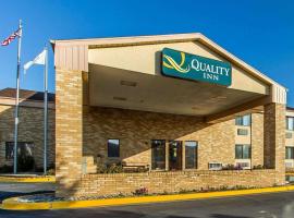 Quality Inn Burlington near Hwy 34，位于Southeast Iowa Regional Airport - BRL附近的酒店