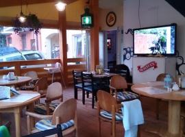 PATIO dom gościnny，位于卢克钦的酒店