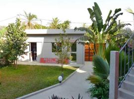 Motel Regal Casamance，位于Nialon的酒店