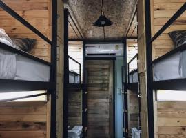 BYTE hostel，位于沙敦的酒店