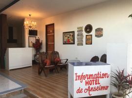 Hotel De Anselmo，位于Socorro的酒店