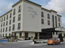 阿拉米达快捷酒店，位于马塔莫罗斯塞尔瓦多·卡纳莱斯将军国际机场 - MAM附近的酒店