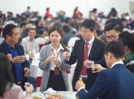 Windsor Hotel Son La，位于山萝的酒店