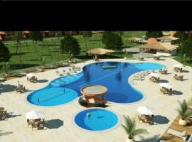 Condomínio Resort Villa das Águas，位于埃斯坦西亚的度假村