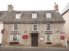 七星酒店，位于瓦伊河畔海伊的酒店