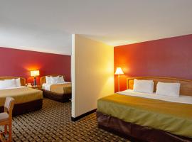 Econo Lodge Inn & Suites，位于威斯康星戴尔的酒店
