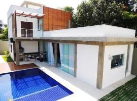 Casa moderna em Maresias 100mt da praia c/piscina