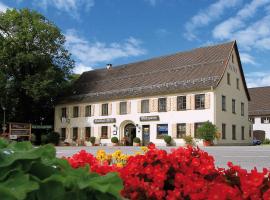 嘎斯托夫格拉夫酒店，位于施泰因加登维斯朝圣教堂附近的酒店