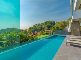 Baan Saint-Tropez Seaview Villas Kata Beach，位于卡塔海滩的别墅