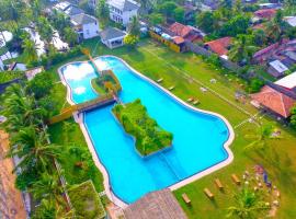 Amaluna Resorts，位于尼甘布的带泳池的酒店