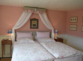 Bed & Breakfast mit Charme- Aux2platanes- Außergewöhnlich schön am Bodensee，位于塞勒姆的酒店