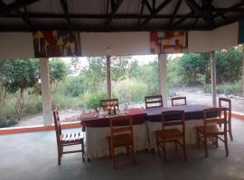 The Elephant Home，位于Katunguru的酒店