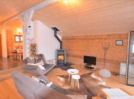 Chalet Rouge Coeur，位于Fenalet Sur Bex的酒店