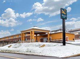Quality Inn，位于匹兹堡国际机场 - PIT附近的酒店