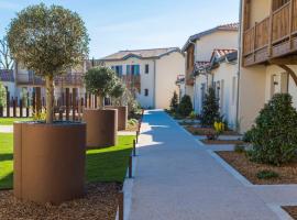Clos Castel Villas，位于卡斯泰勒雅卢的酒店
