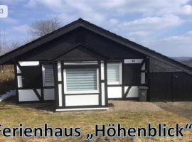 Ferienhaus Höhenblick in Winterberg-Langewiese，位于温特贝格Bierloch Lift附近的酒店