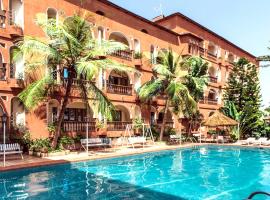 Hôtel L'Auberge，位于博博迪乌拉的酒店