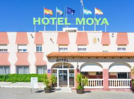 Hotel Moya，位于莫内斯特里奥的酒店
