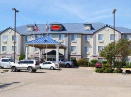 FairBridge Inn & Suites Cleburne，位于克利本的酒店