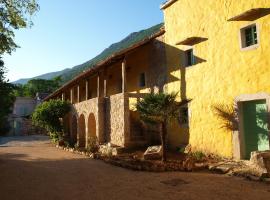 Hotel Balatura，位于崔巴尔的酒店