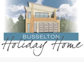 Busselton Holiday Home，位于巴瑟尔顿巴瑟尔顿码头附近的酒店