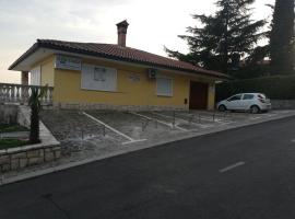 Guest House Vila Luka，位于波尔托罗的酒店