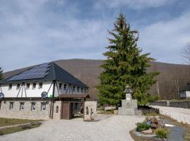 Holiday park Hajducka cesma，位于Dubovsko的酒店