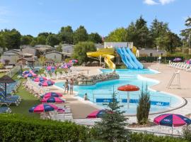 Camping Officiel Siblu Domaine de Dugny，位于翁赞的酒店