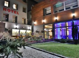 斯塔拉卡梅尼察酒店，位于希隆斯克地区佩卡雷的酒店