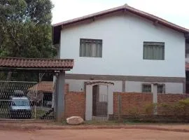 Casa dois andares com área de churrasco em Ibitipoca