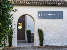 Albergo Diffuso ELA Living - Design Apartment & Room，位于埃尼亚的酒店