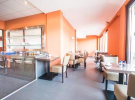 Hotel Turmfalke 24H Check In，位于林茨的酒店