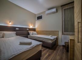 Sztár Motel Étterem，位于Balassagyarmat的酒店