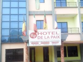 Hôtel de la paix，位于Bangou的酒店
