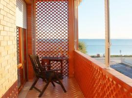Holiday Home Arzilli，位于福洛尼卡的酒店