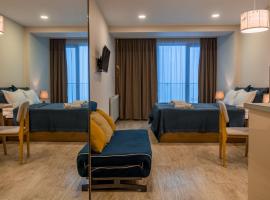 Nino's Rooms，位于古多里的酒店
