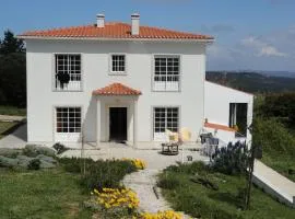 Villa Caldas da Rainha avec terrasse et barbecue