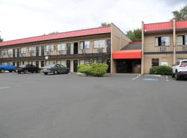 Americas Best Value Inn Kelso，位于凯尔索的酒店