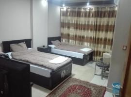 Solitier plaza hotel alasmailliah，位于伊斯梅利亚的酒店