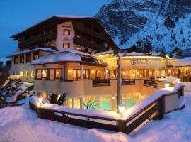 Tieflehner Hof Pitztalhaus Hotel，位于皮茨河谷圣莱昂哈德的酒店