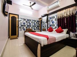 Capital O 33479 Hotel Double Tree Deluxe，位于Samastīpur的酒店