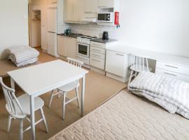 Ekenäs Summer Hotel & Camping，位于埃克奈斯的酒店