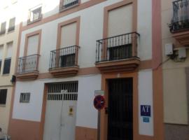 Casa Turistica Termas aparcamiento y desayuno incluido，位于梅里达的度假屋