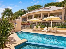 Iluka Resort Apartments Palm Beach，位于棕榈滩的公寓